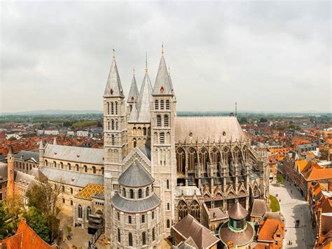 wandeling doornik|Wandeling Doornik (6 km): Bezoek Tournai belfort, kathedraal